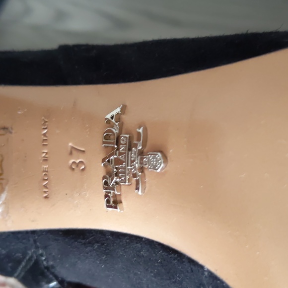 Prada heel suede black boots US 7, gently worn - Picture 5 of 6